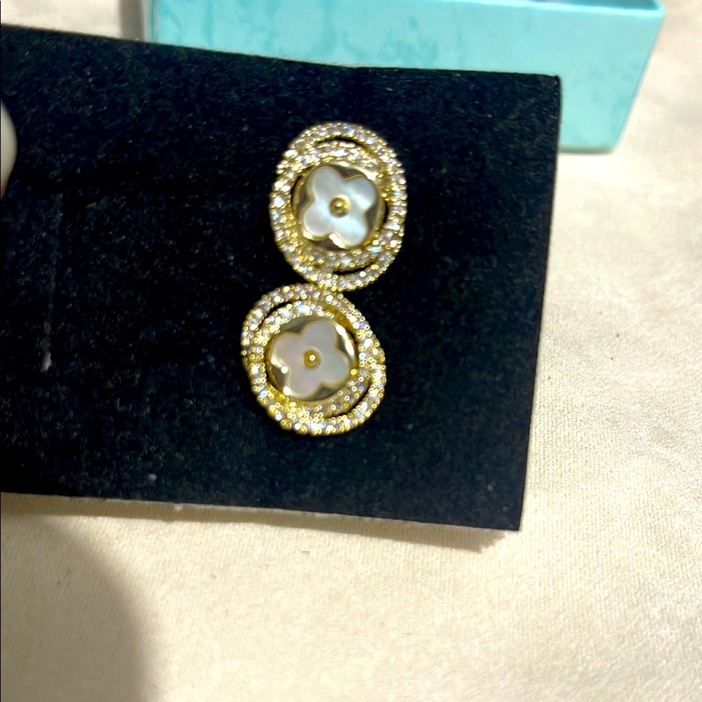 Elegant Gold and White Floral Earrings